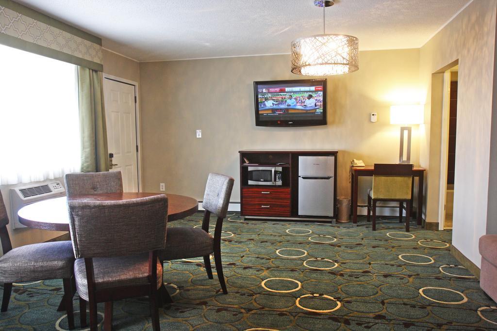 Family Suite,320325441:JPEG